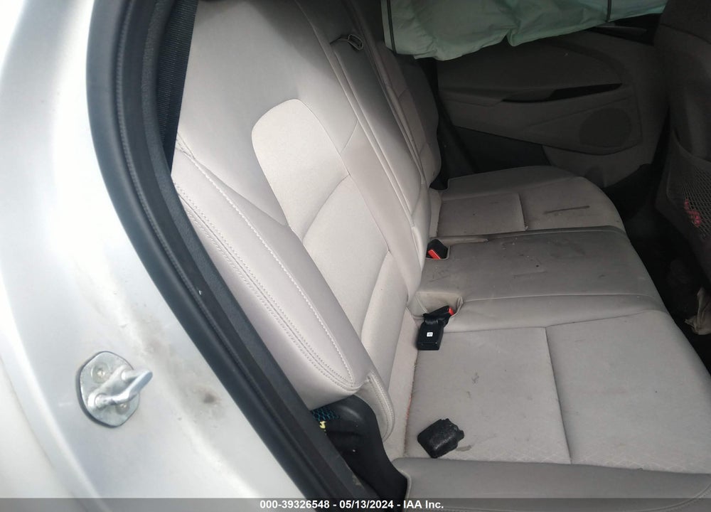 2018 HYUNDAI TUCSON SE VIN: KM8J2CA44JU767535