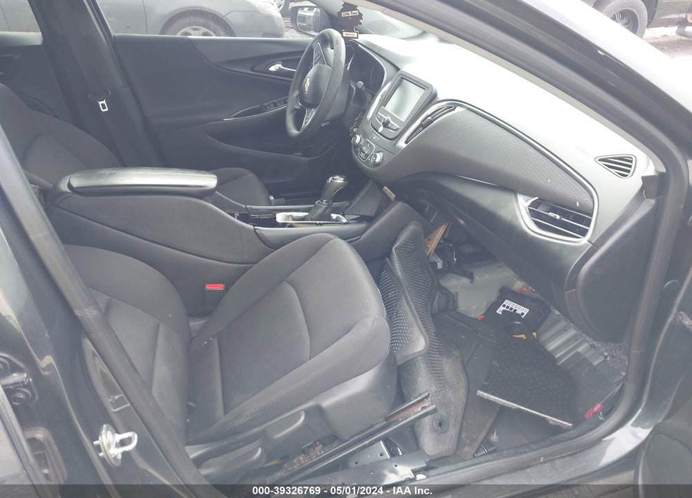 2018 CHEVROLET MALIBU LT VIN: 1G1ZD5ST4JF177366