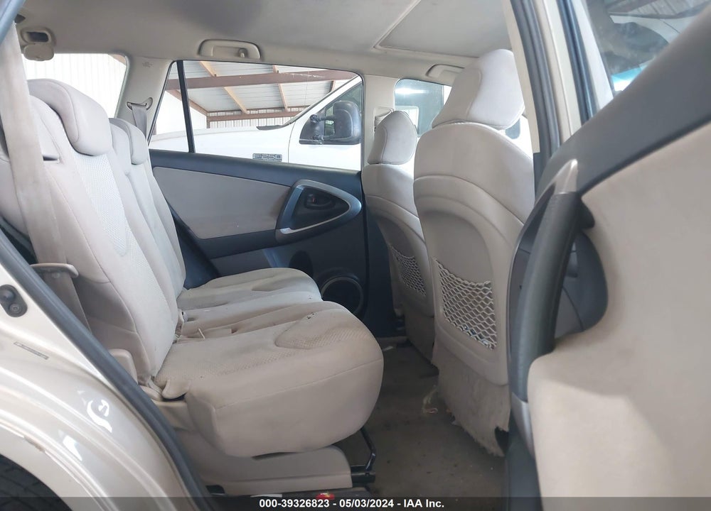 2007 TOYOTA RAV4 LIMITED VIN: JTMBD31V375100857