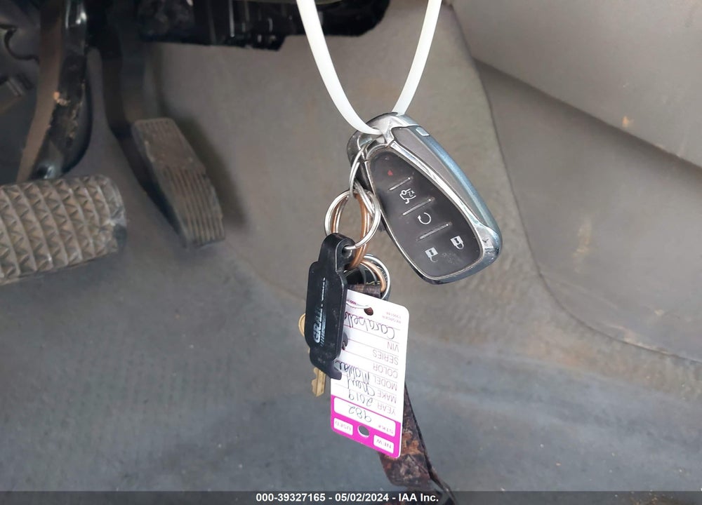 2019 CHEVROLET MALIBU LT VIN: 1G1ZD5ST5KF194128