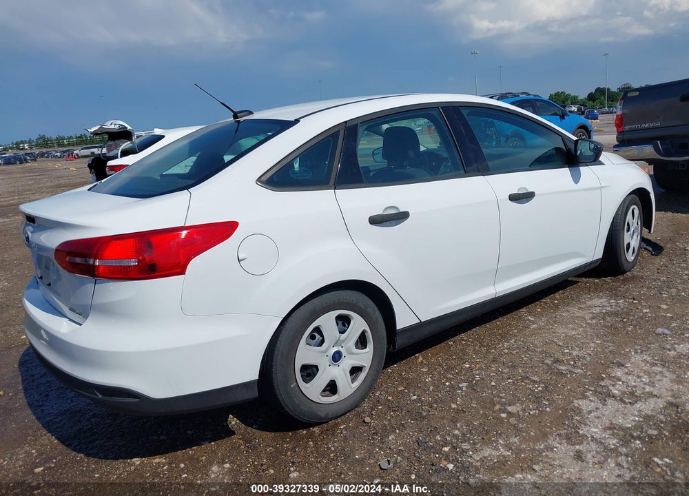 2016 FORD FOCUS S VIN: 1FADP3E23GL288815