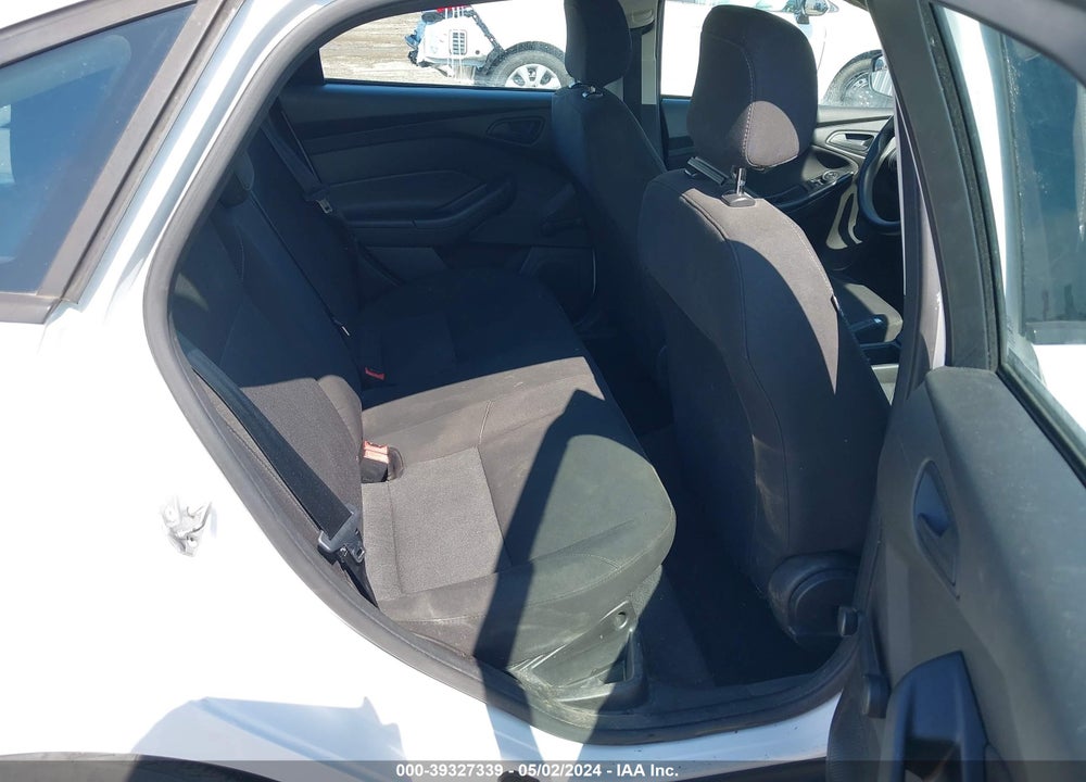 2016 FORD FOCUS S VIN: 1FADP3E23GL288815