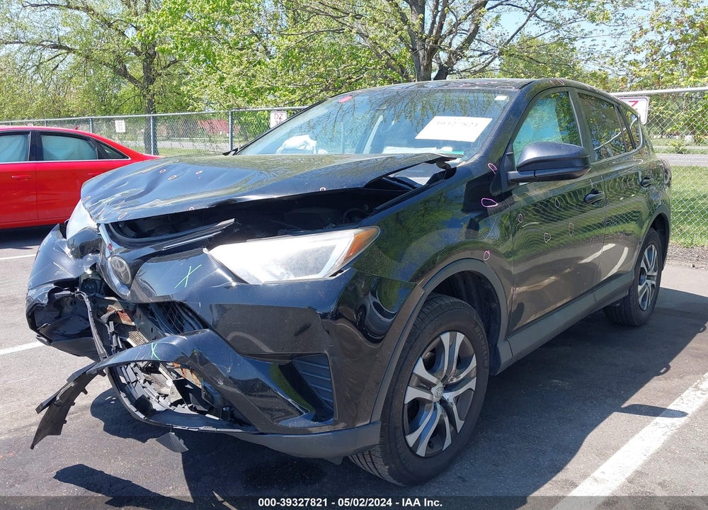 2018 TOYOTA RAV4 LE VIN: 2T3ZFREV6JW437237