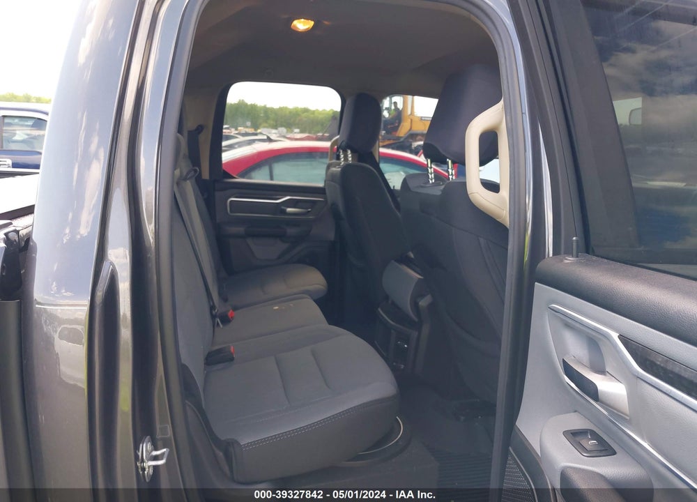 2020 RAM 1500 BIG HORN QUAD CAB 4X4 6'4 BOX VIN: 1C6RRFBG5LN326725