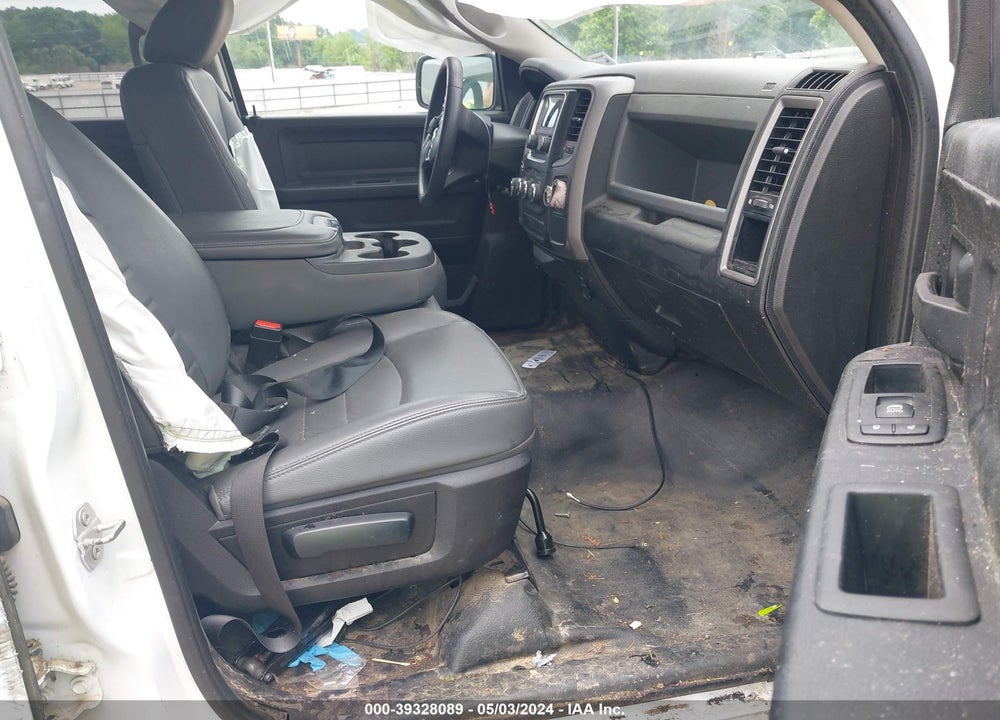 2019 RAM 1500 CLASSIC TRADESMAN QUAD CAB 4X2 6'4 BOX VIN: 1C6RR6FG5KS630146