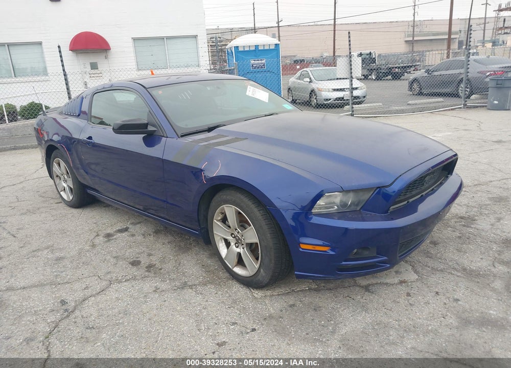 2014 FORD MUSTANG V6 VIN: 1ZVBP8AM2E5268799