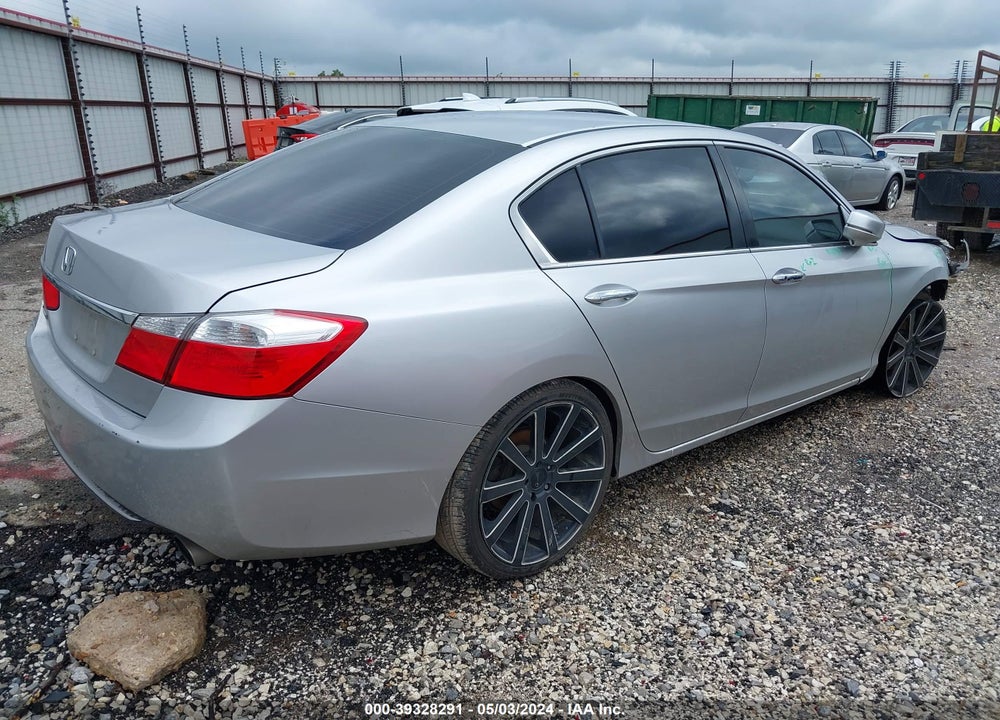 2015 HONDA ACCORD VIN: 1HGCR2F79FA100346