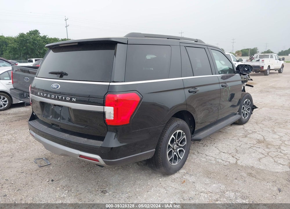 2024 FORD EXPEDITION XLT VIN: 1FMJU1J86REA32014