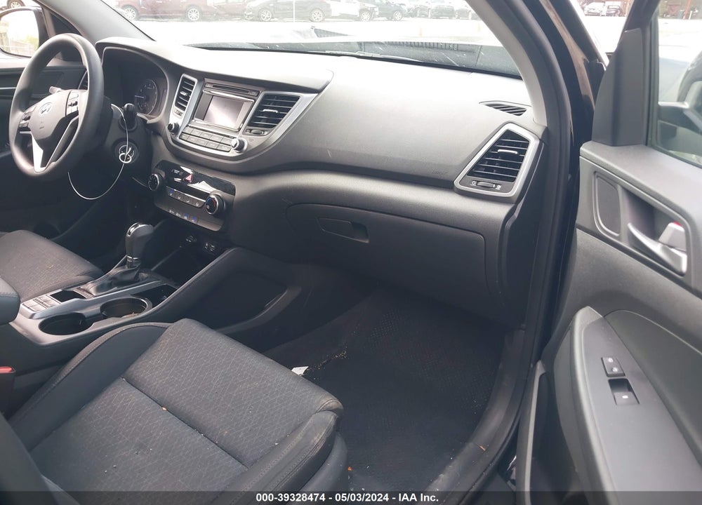 2017 HYUNDAI TUCSON SE VIN: KM8J3CA40HU436832