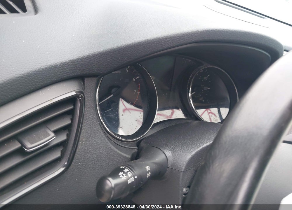 2018 NISSAN ROGUE VIN: JN8AT2MV4JW343443