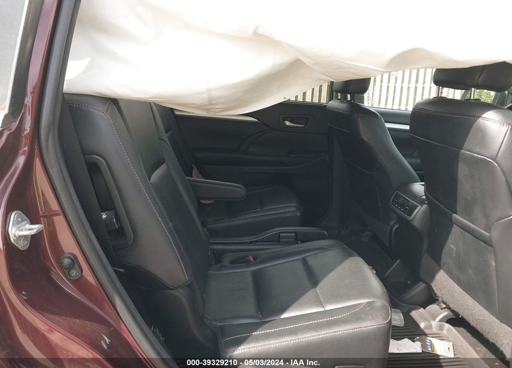 2016 TOYOTA HIGHLANDER XLE V6 VIN: 5TDJKRFH5GS355429