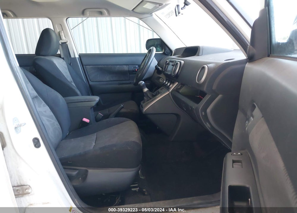 2013 SCION XB VIN: JTLZE4FE9DJ032243