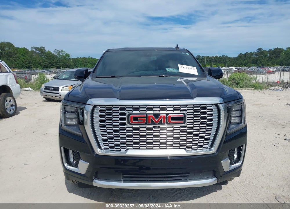 2022 GMC YUKON XL 4WD DENALI VIN: 1GKS2JKL2NR161568