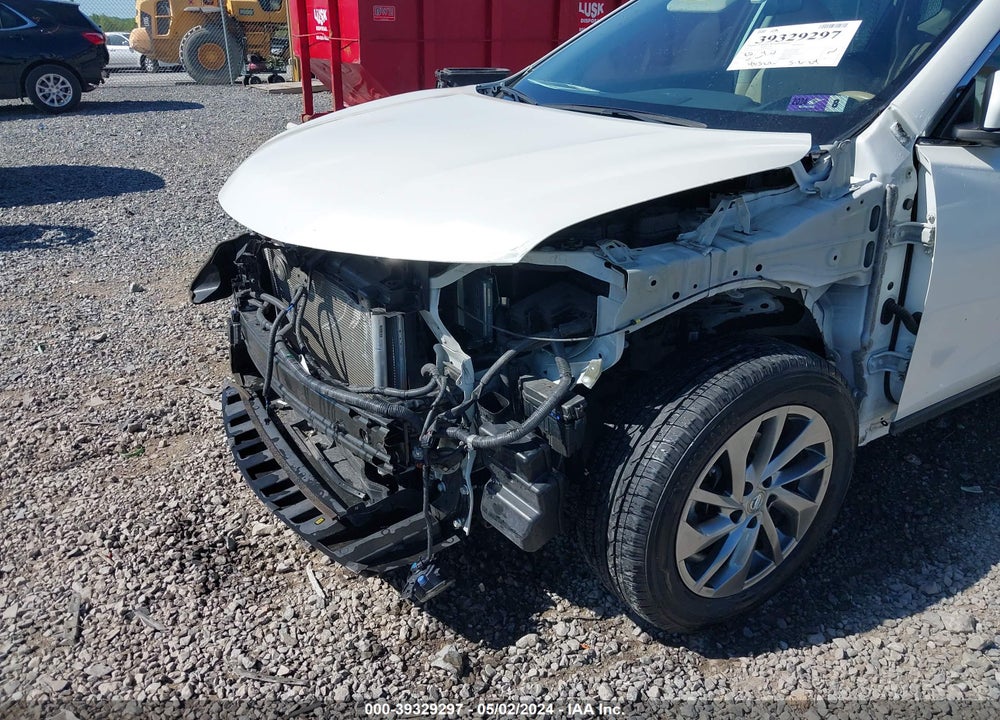 2015 NISSAN ROGUE SL VIN: 5N1AT2MV4FC895671