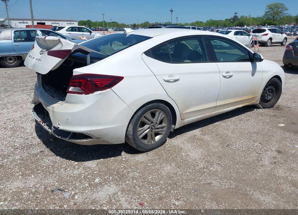 2019 HYUNDAI ELANTRA VIN: 5NPD84LF5KH429531