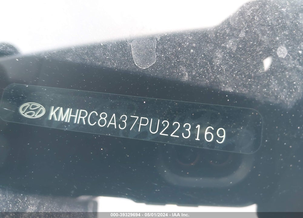 2023 HYUNDAI VENUE SEL VIN: KMHRC8A37PU223169