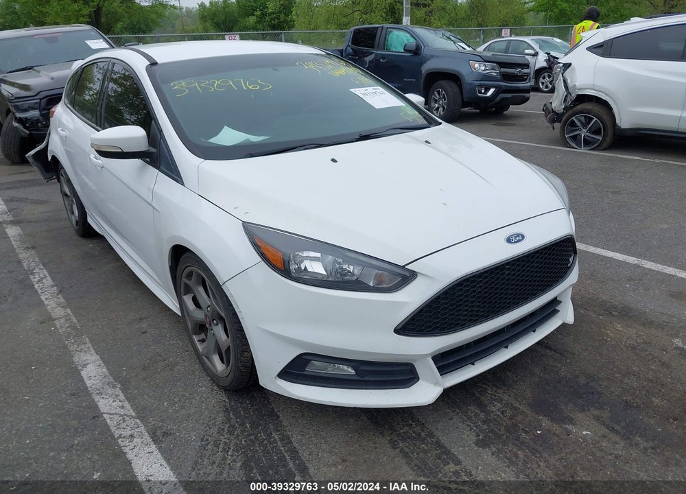 2018 FORD FOCUS ST VIN: 1FADP3L93JL242490