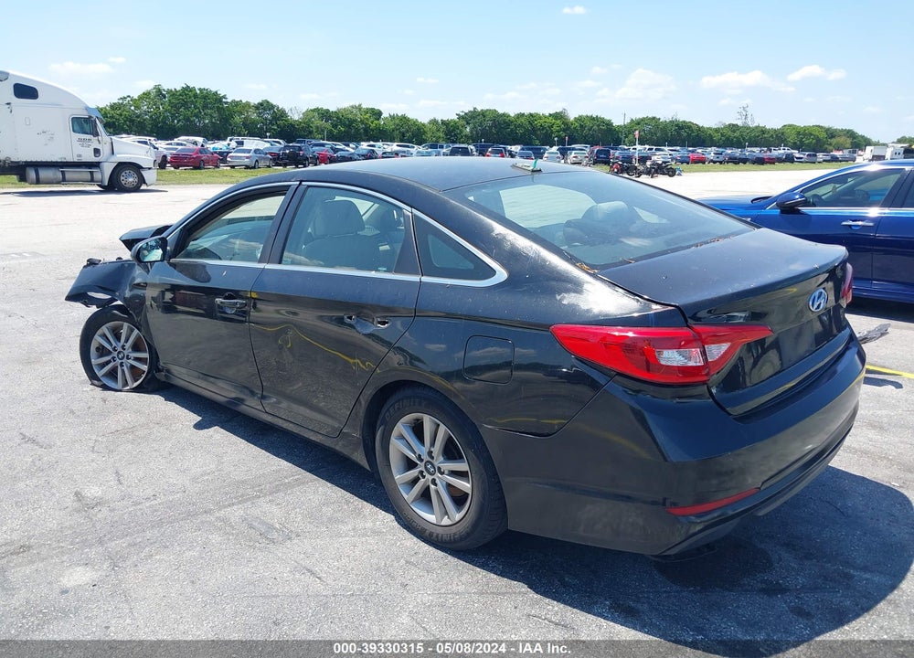 2016 HYUNDAI SONATA SE VIN: 5NPE24AF2GH388579