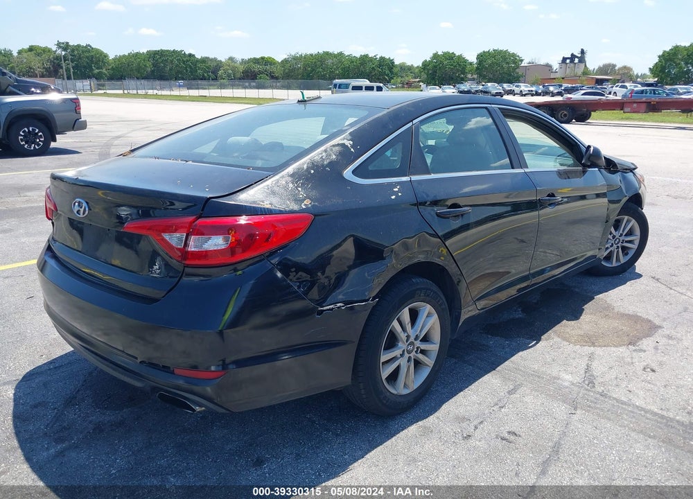 2016 HYUNDAI SONATA SE VIN: 5NPE24AF2GH388579