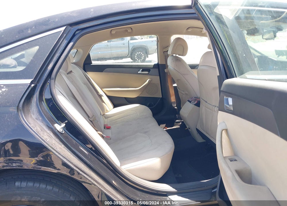 2016 HYUNDAI SONATA SE VIN: 5NPE24AF2GH388579
