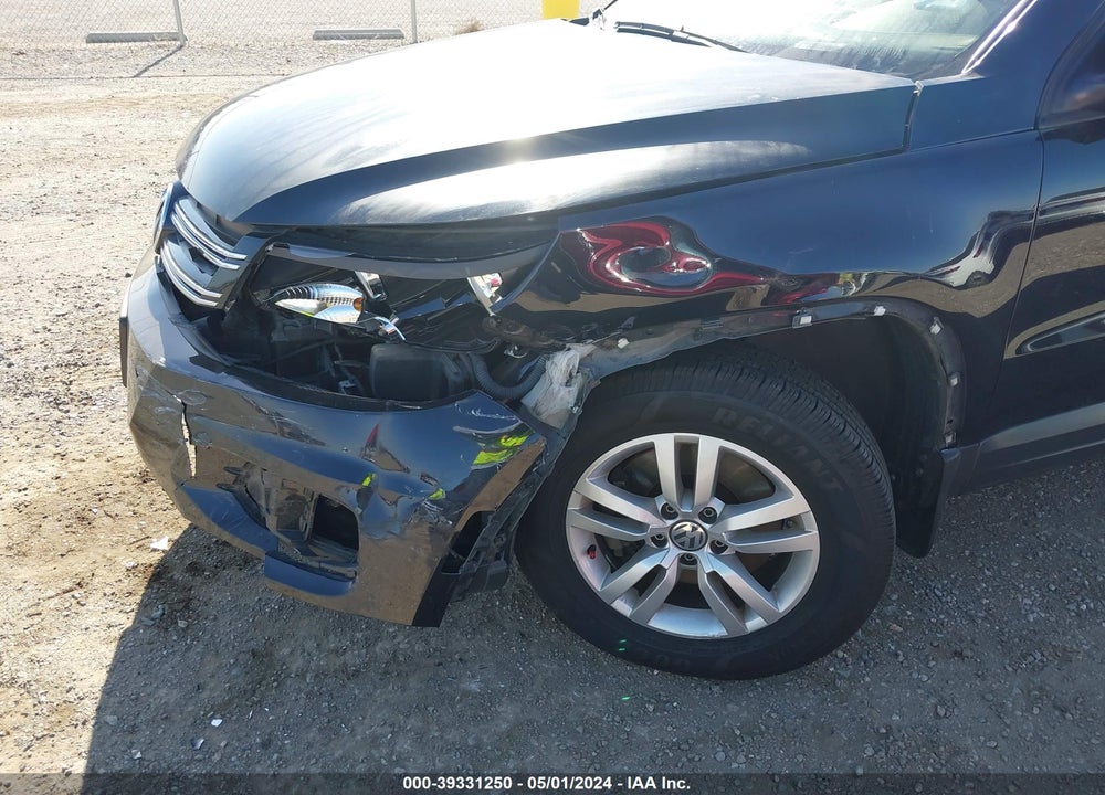2017 VOLKSWAGEN TIGUAN 2.0T/2.0T S VIN: WVGAV7AX4HK037784
