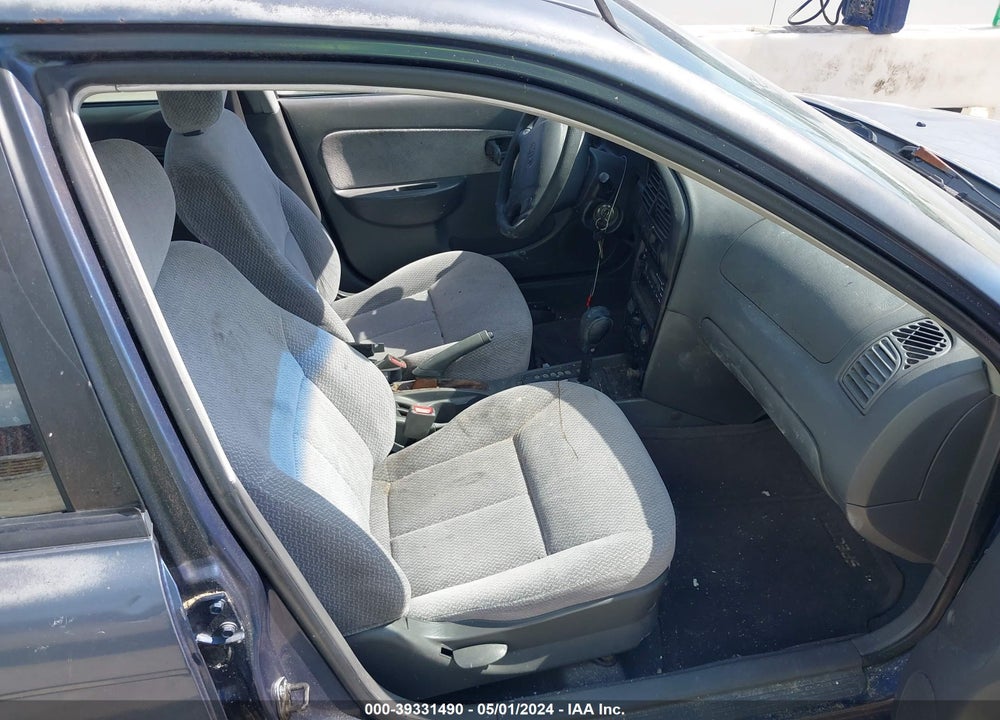 2004 KIA SPECTRA LS VIN: KNAFB121345316000