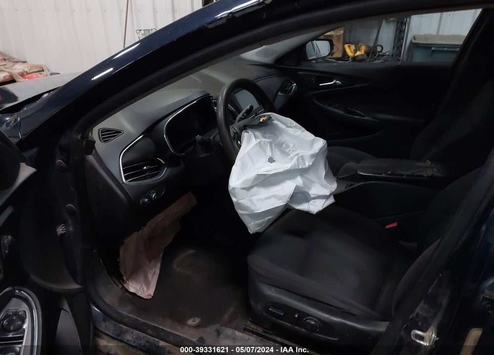 2018 CHEVROLET MALIBU LT VIN: 1G1ZD5ST3JF154256