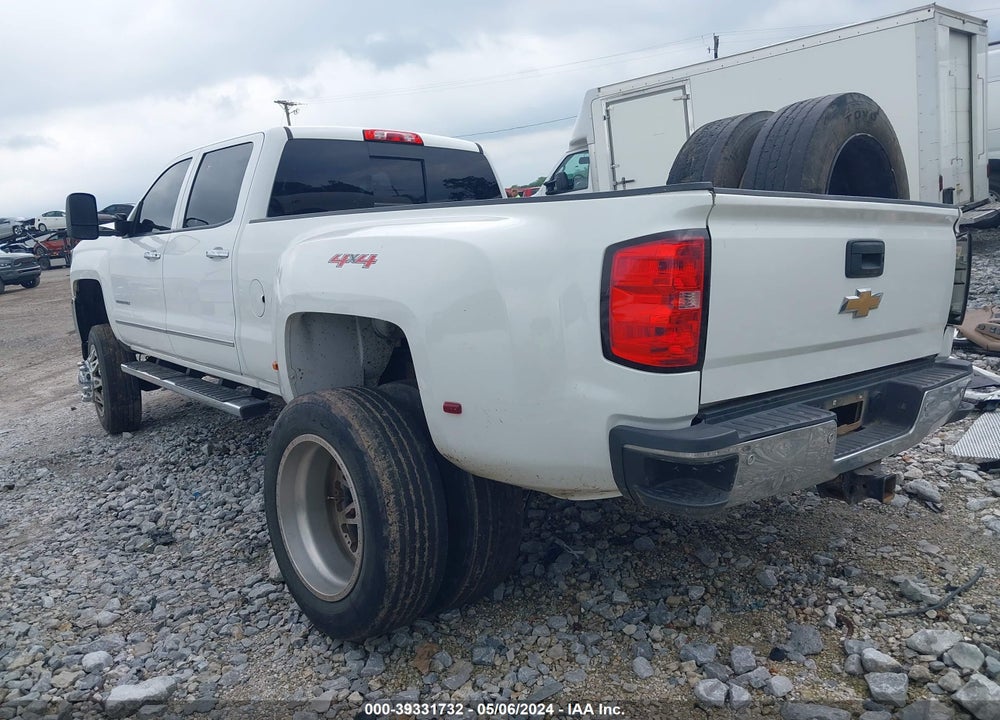 2015 CHEVROLET SILVERADO 3500HD LTZ VIN: 1GC4K0C86FF121683