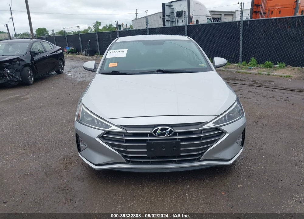 2019 HYUNDAI ELANTRA SE VIN: 5NPD74LF6KH441996