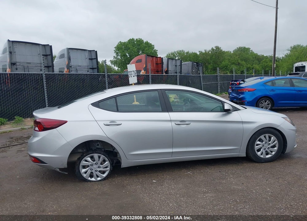 2019 HYUNDAI ELANTRA SE VIN: 5NPD74LF6KH441996