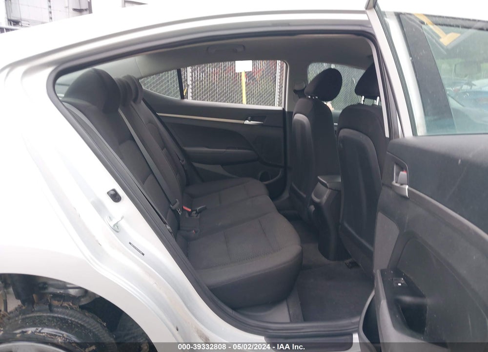 2019 HYUNDAI ELANTRA SE VIN: 5NPD74LF6KH441996