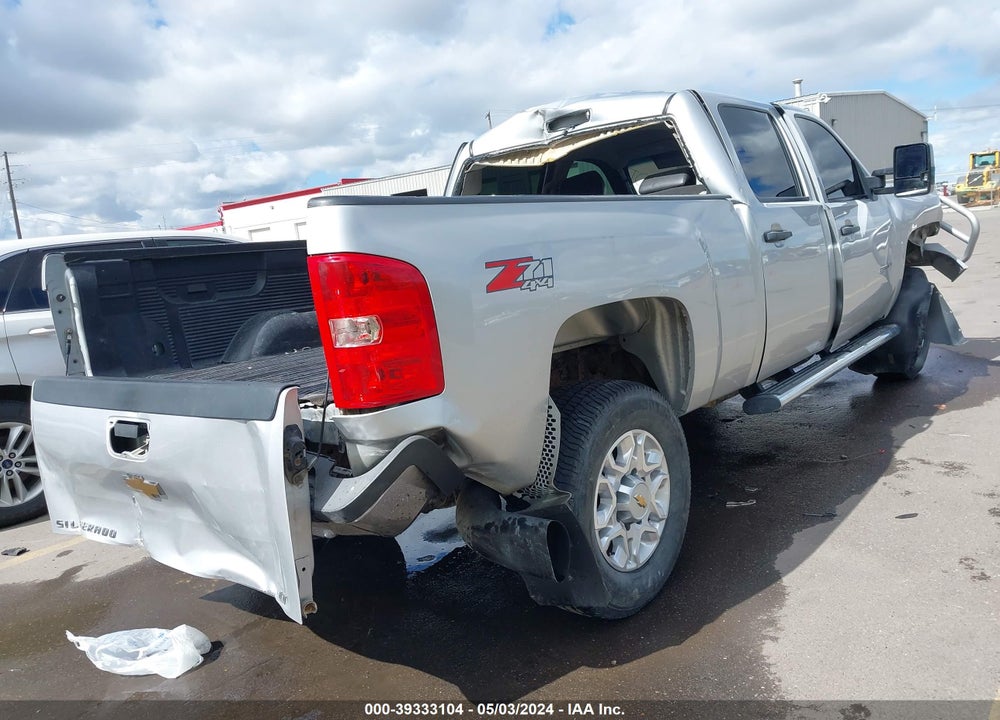 2011 CHEVROLET SILVERADO 2500HD LT VIN: 1GC1KXC80BF163661