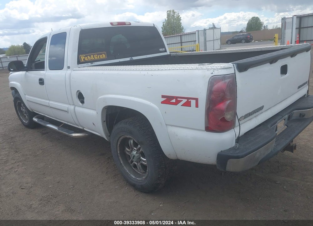 2003 CHEVROLET SILVERADO 1500 VIN: 2GCEK19T831173695