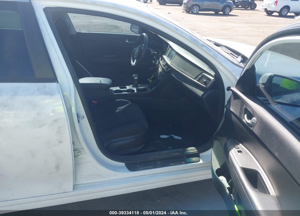 2018 KIA OPTIMA LX VIN: 5XXGT4L36JG199168