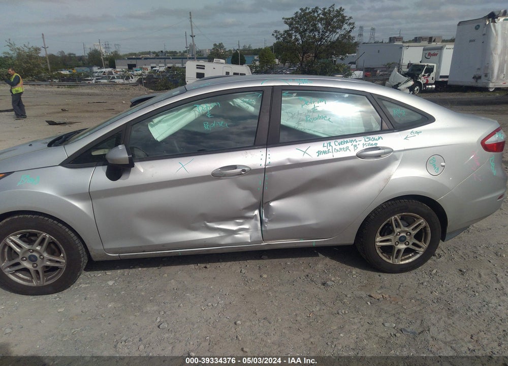2019 FORD FIESTA SE VIN: 3FADP4BJ4KM128323