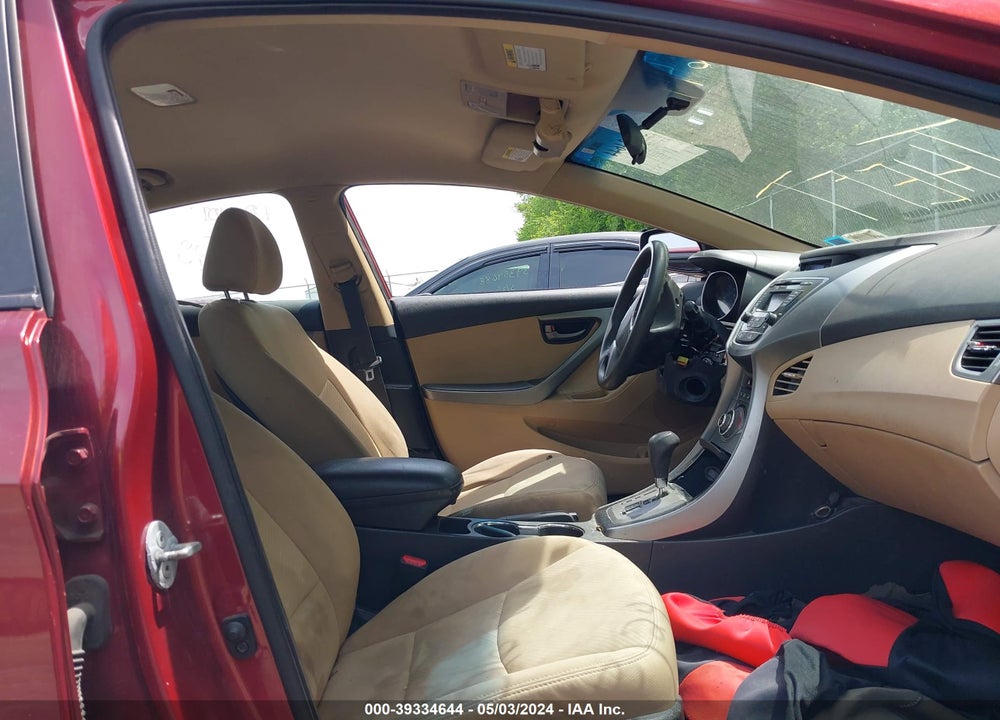 2013 HYUNDAI ELANTRA VIN: 5NPDH4AE1DH357790