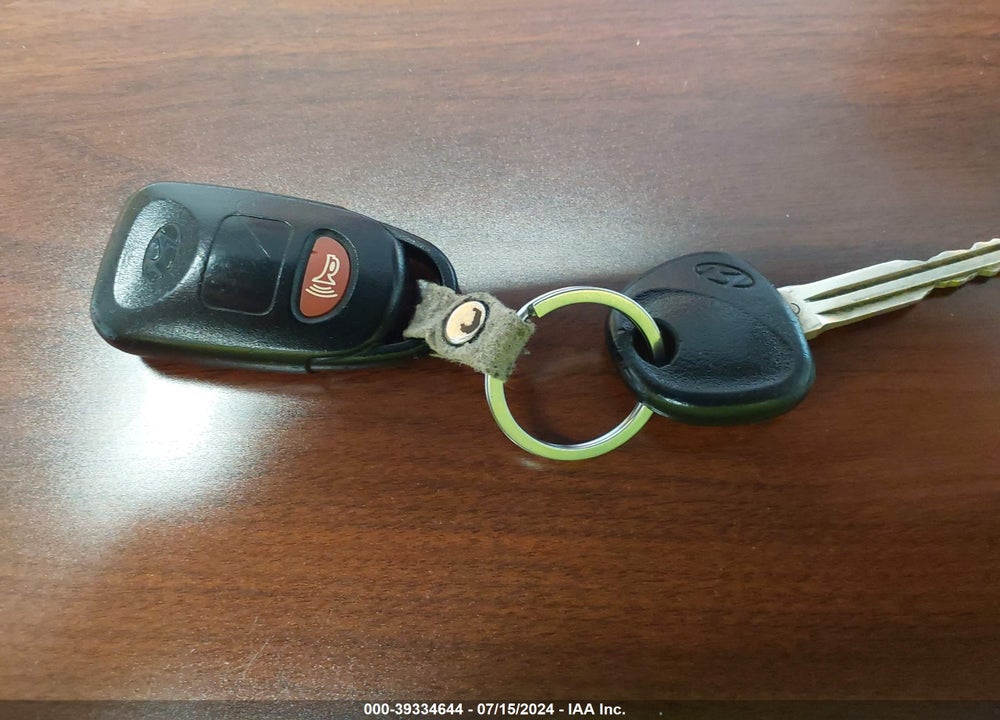 2013 HYUNDAI ELANTRA VIN: 5NPDH4AE1DH357790