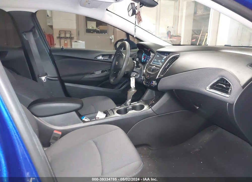 2018 CHEVROLET CRUZE LT AUTO VIN: 1G1BE5SM7J7194843