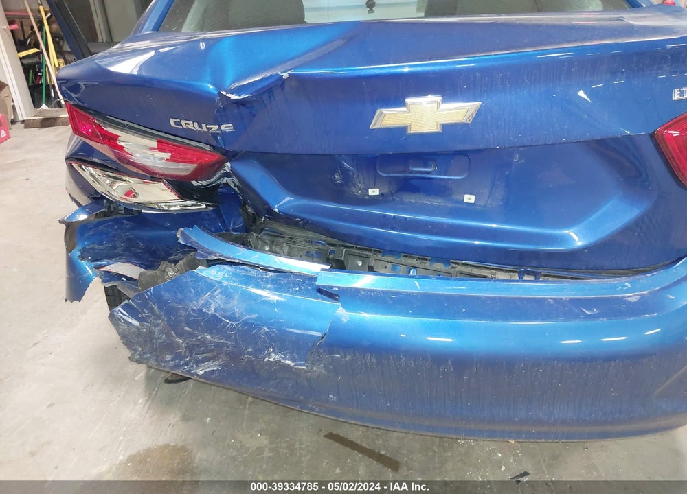 2018 CHEVROLET CRUZE LT AUTO VIN: 1G1BE5SM7J7194843