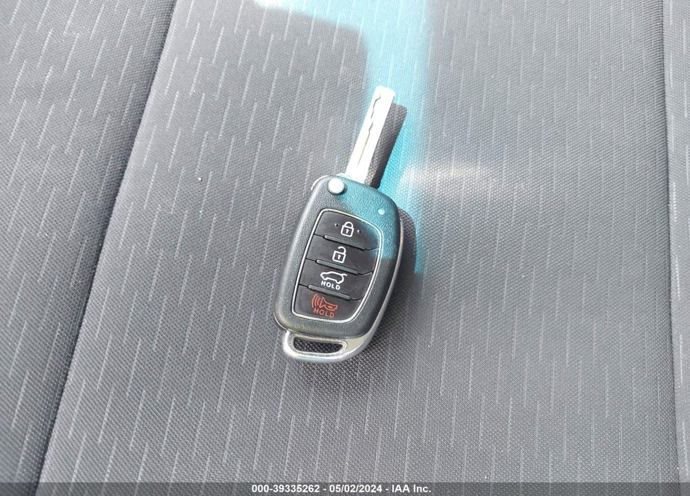 2020 HYUNDAI TUCSON VIN: KM8J23A41LU204140