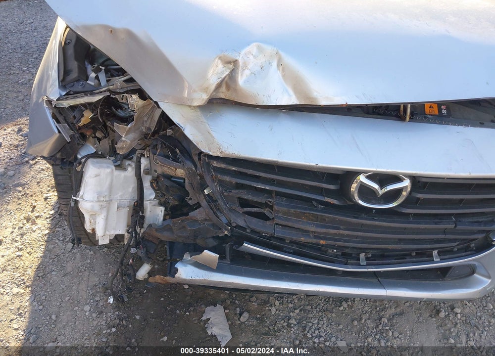 2018 MAZDA 3 TOURING VIN: 3MZBN1L36JM199010
