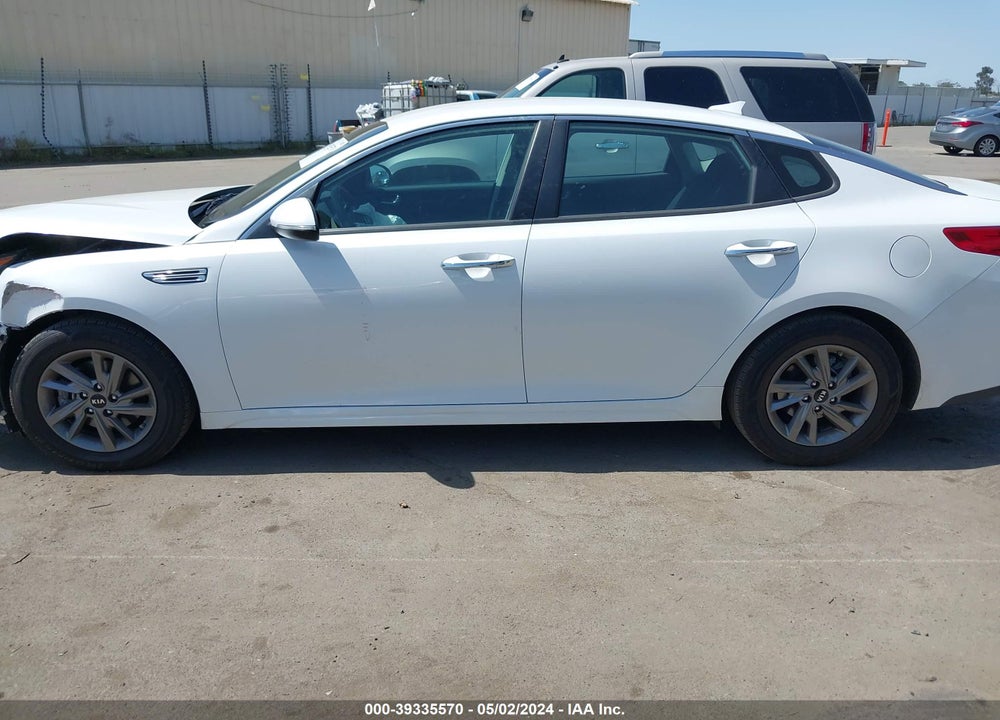 2020 KIA OPTIMA LX VIN: 5XXGT4L3XLG435162