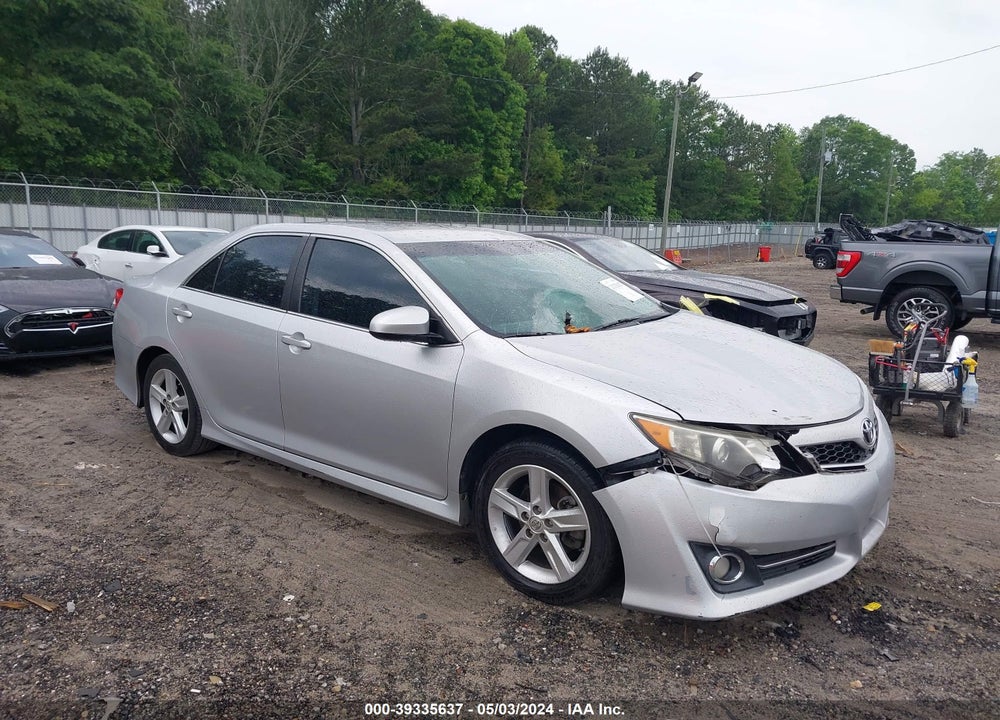 2014 TOYOTA CAMRY SE VIN: 4T1BF1FK7EU311247