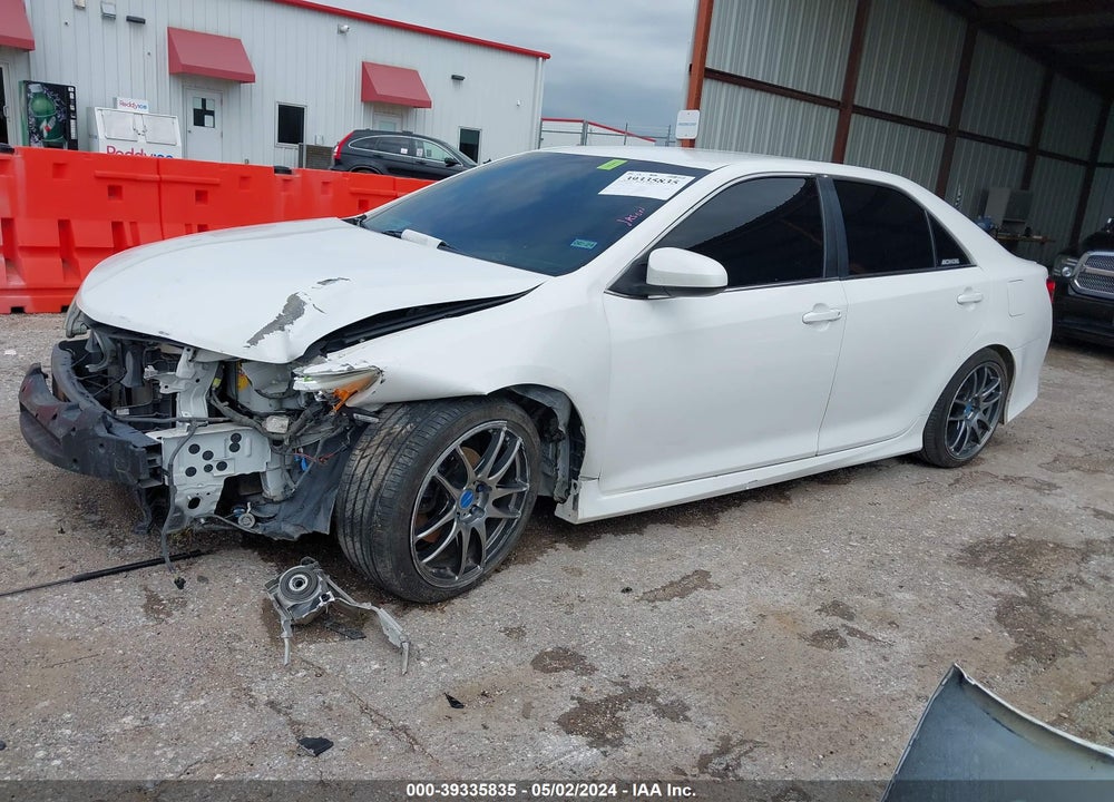 2014 TOYOTA CAMRY SE VIN: 4T1BF1FK7EU302936