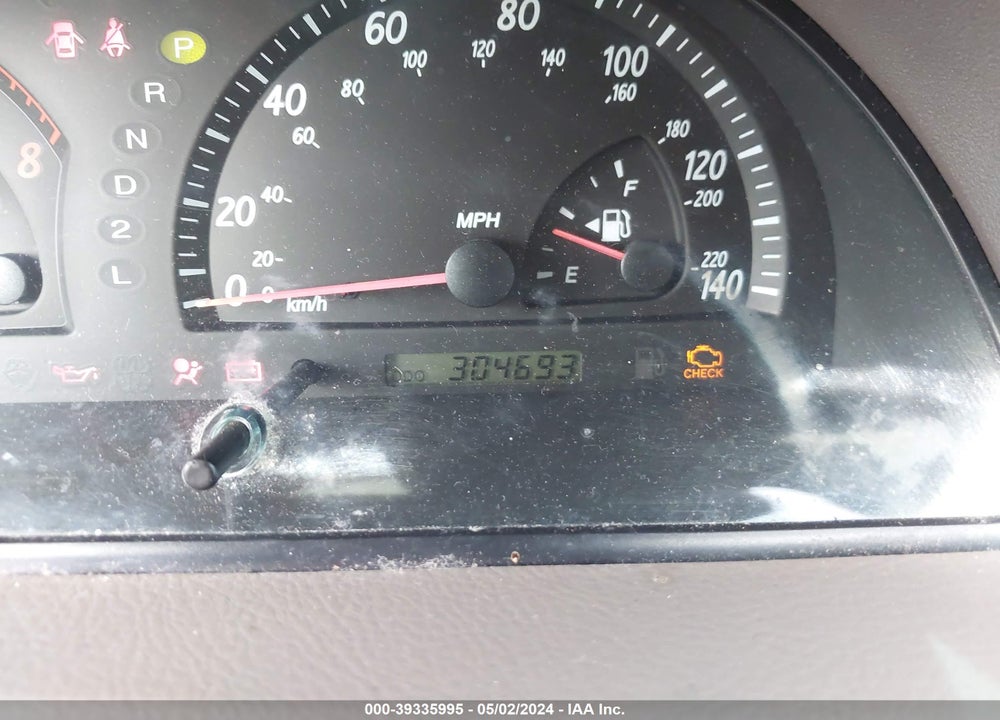 2004 TOYOTA CAMRY LE VIN: 4T1BE32KX4U893900