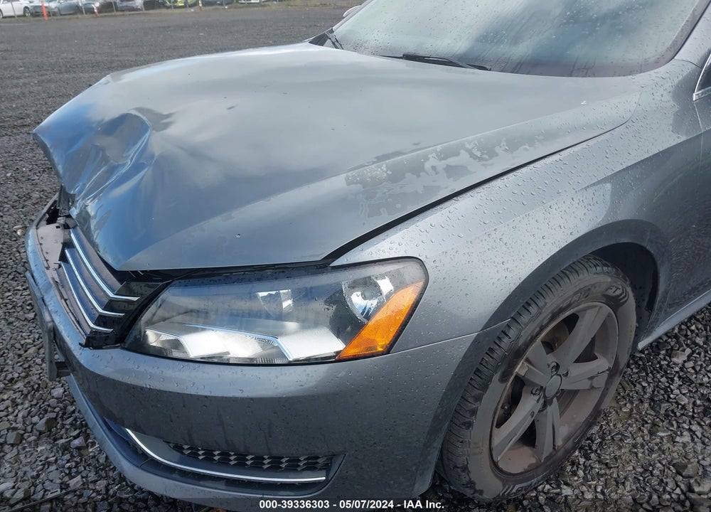 2013 VOLKSWAGEN PASSAT 2.5L SE VIN: 1VWBP7A38DC051401