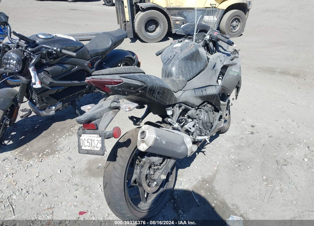 2024 KAWASAKI EX500 VIN: ML5EXGG13RDA12106