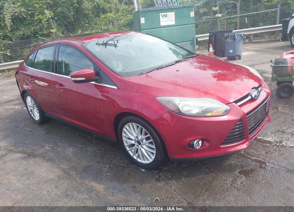 2014 FORD FOCUS TITANIUM VIN: 1FADP3J26EL447037