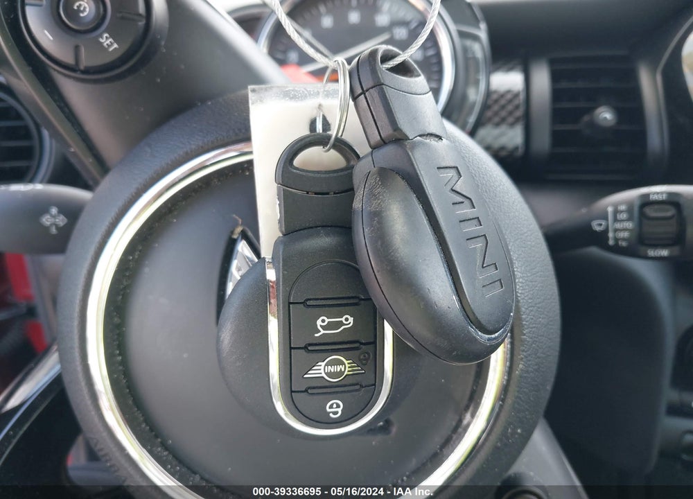 2018 MINI HARDTOP COOPER S VIN: WMWXP7C57J2A48918