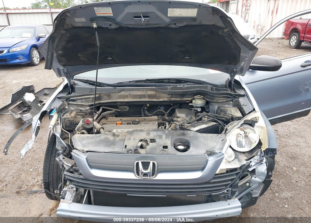 2008 HONDA CR-V LX VIN: JHLRE48358C025956